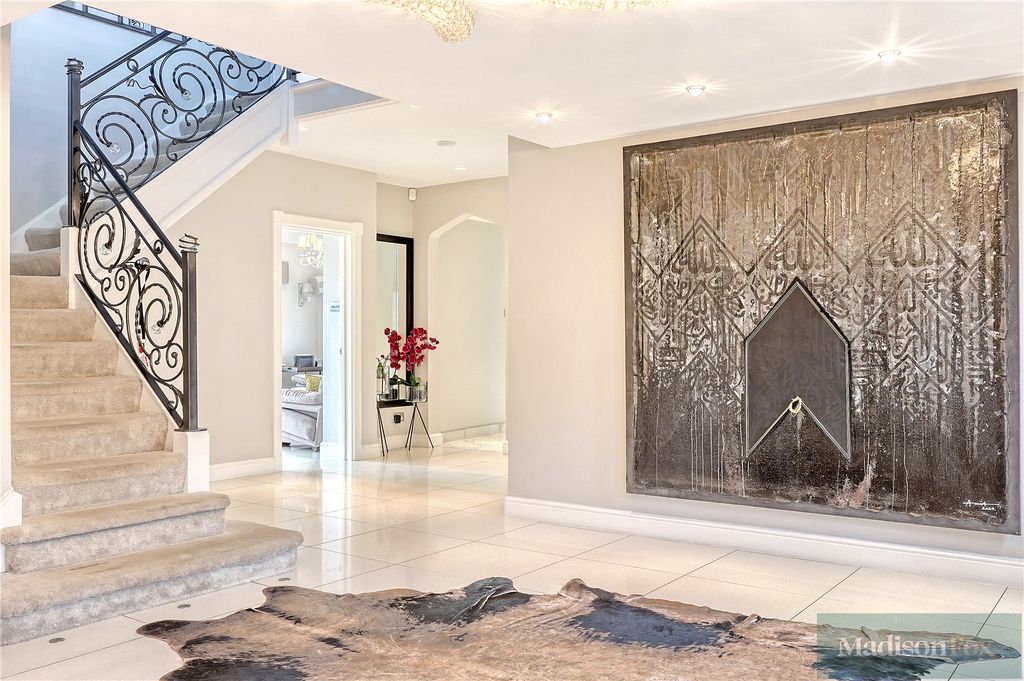 Additional image 7 of 5 bed detached house for saleThe Dell, Woodford Green IG8