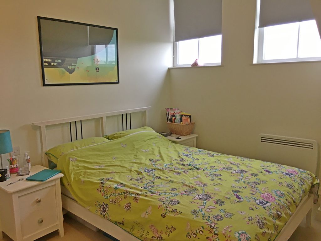 Additional image 7 of 2 bed flat for saleThe Maltings 1 Beaumont Drive, Worcester Park KT4