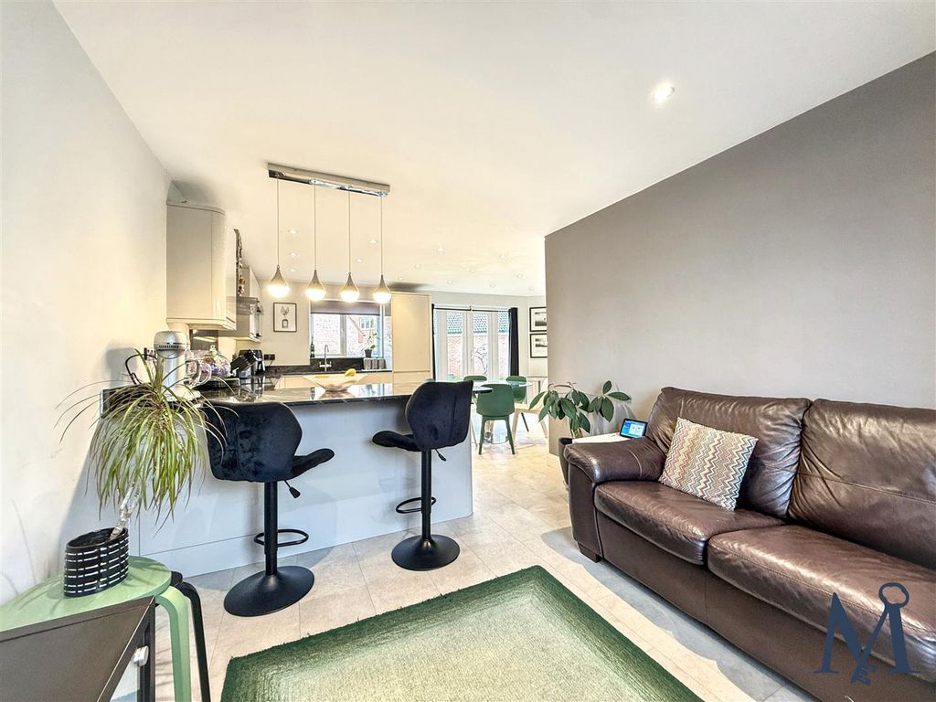 Additional image 4 of 5 bed detached house for saleClover Way, Syston, Leicester LE7