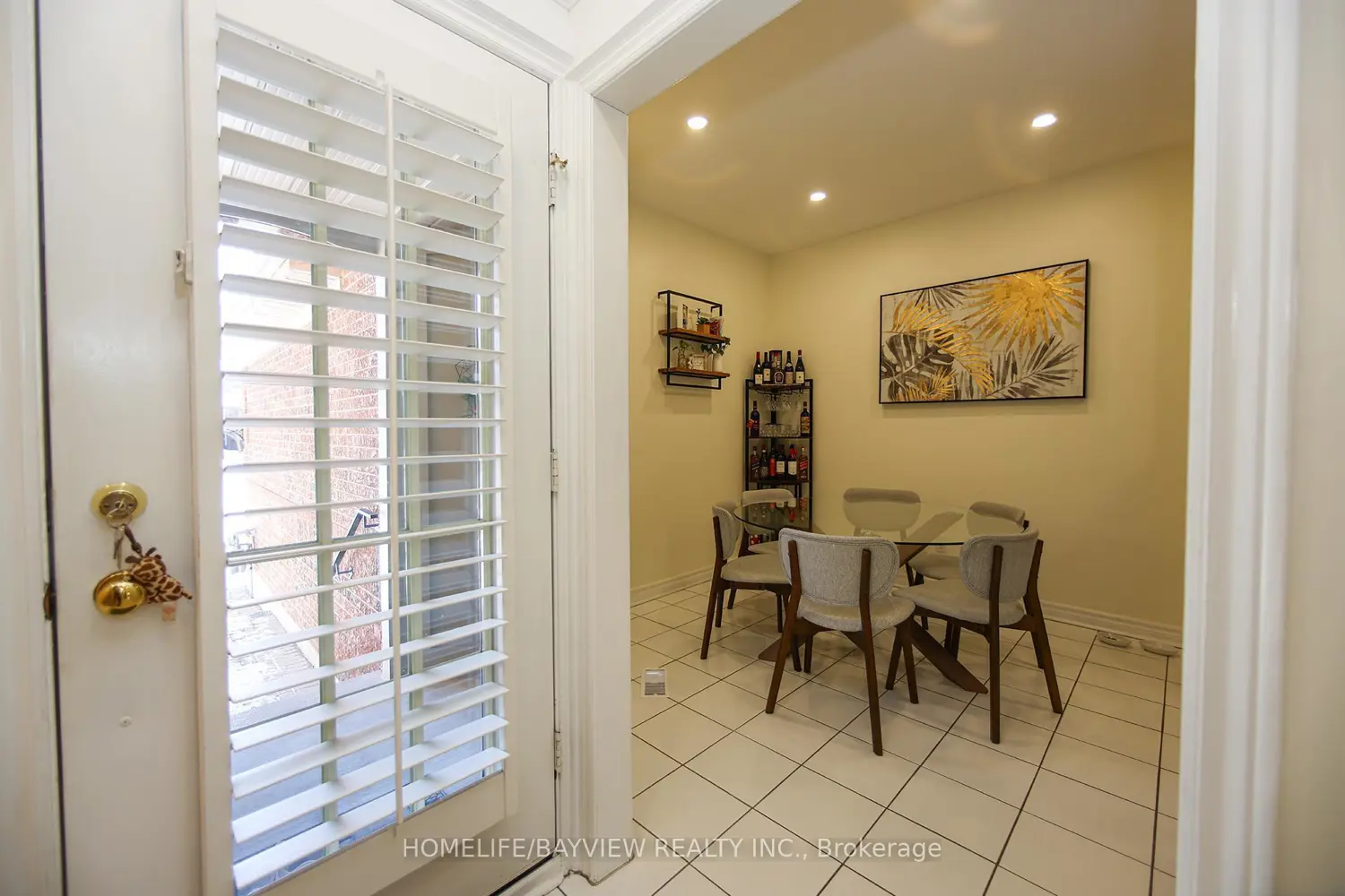 Additional image 10 of 2 Mary Gapper Crescent 24