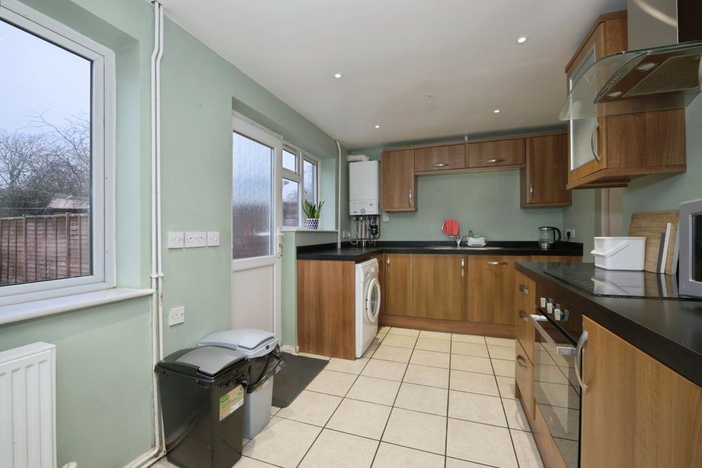 Additional image 3 of 3 bed terraced house for saleSkippon Close, Market Harborough LE16