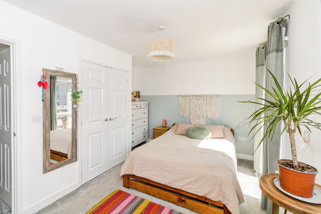 Additional image 6 of 3 bed terraced house for salePond View, Southampton SO18