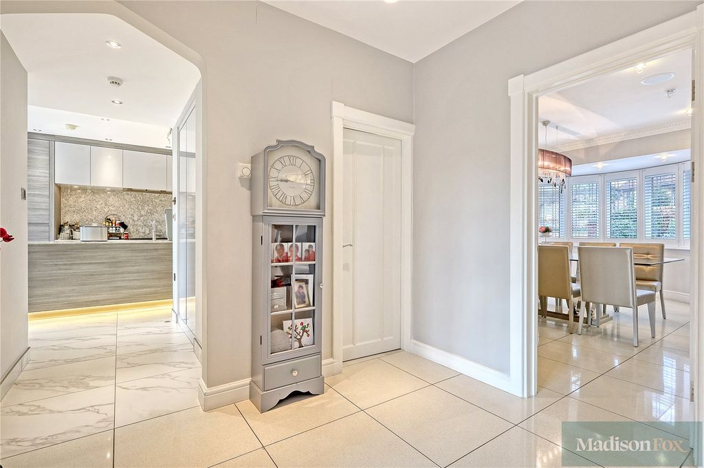 Additional image 17 of 5 bed detached house for saleThe Dell, Woodford Green IG8