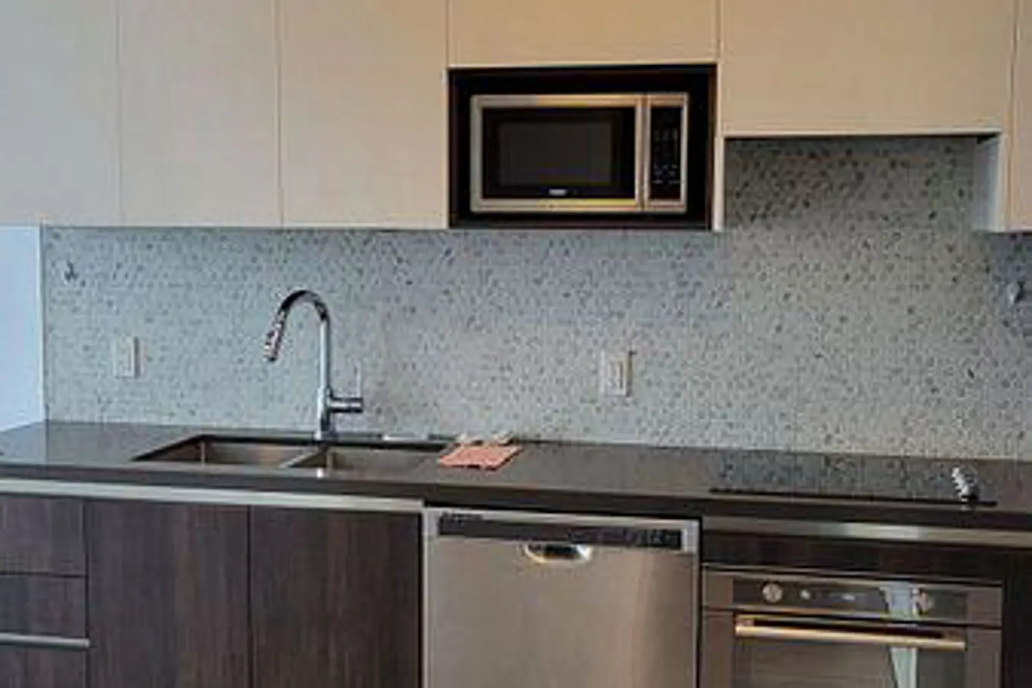 15 Water Walk Drive 2601