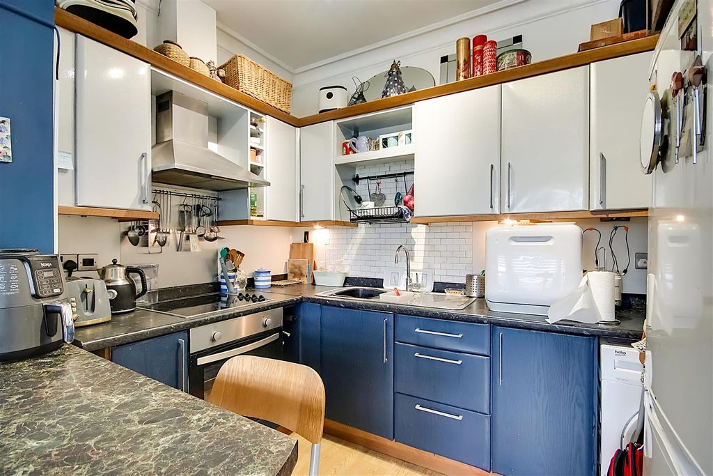 Additional image 3 of 1 bed flat for saleShelley Road, Worthing BN11