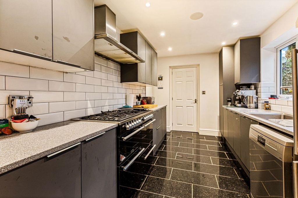 Additional image 8 of 5 bed semi-detached house for saleAmbion Rise, Market Bosworth CV13