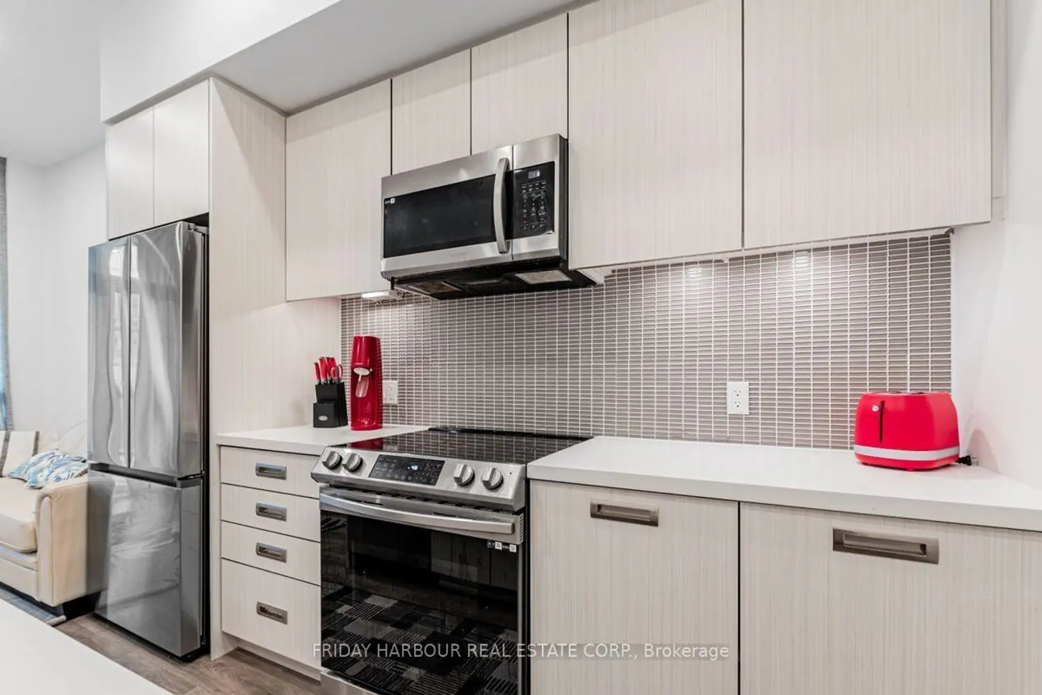 Additional image 13 of 415 Sea Ray Avenue 126
