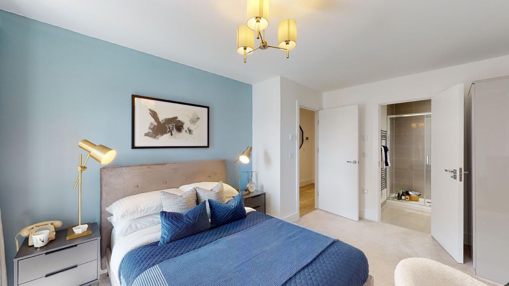 Additional image 2 of 2 bed flat for saleGranada House, Meridian Way, Southampton SO14
