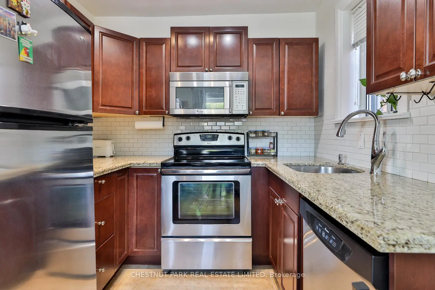 Additional image 6 of 1648 Bathurst Street 5
