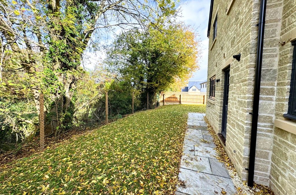 Additional image 20 of 4 bed detached house for saleKing Alfreds Drive, Wincanton, Somerset BA9