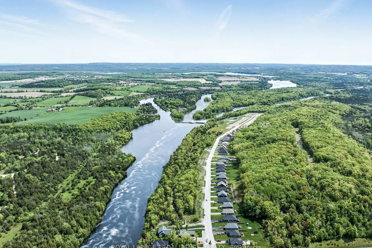 64 Riverside Trail photo 4
