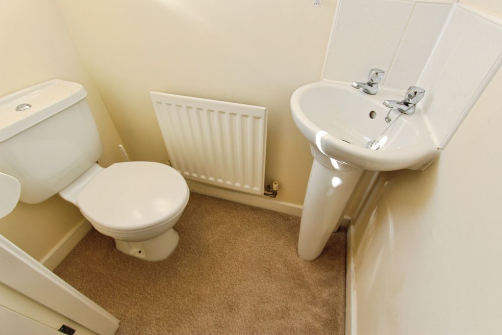Additional image 8 of 2 bed town house for saleStation Road, Castle Donington, Castle Donington DE74
