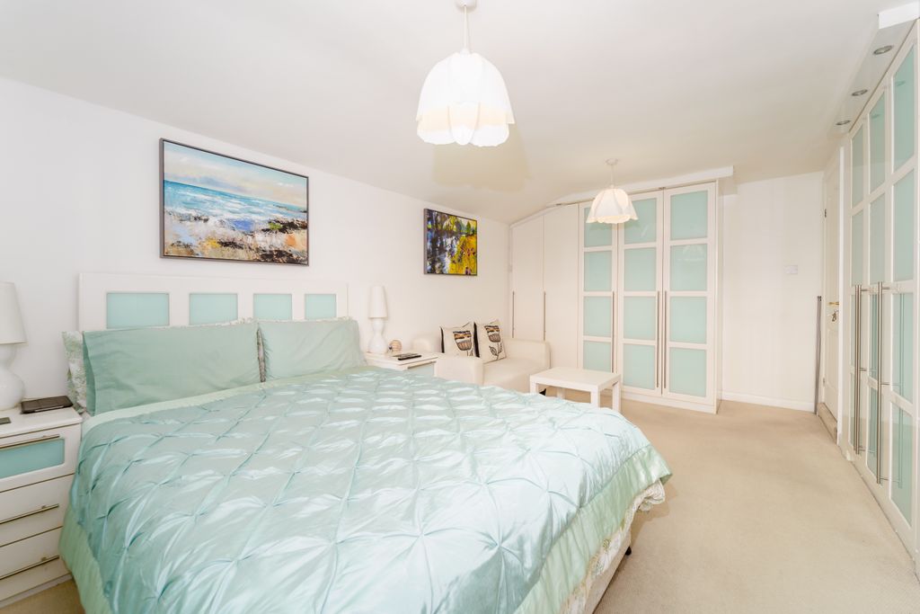 Additional image 19 of 4 bed detached house for saleWellington Road, Ashford TW15