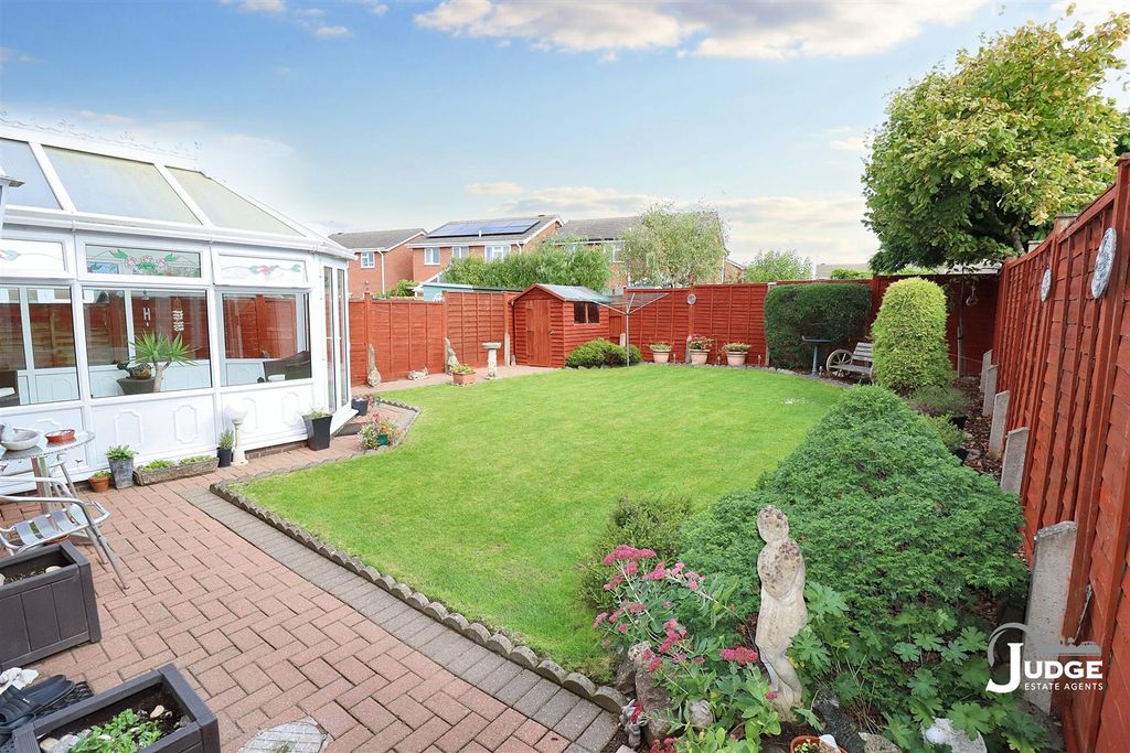 Additional image 33 of 4 bed detached house for saleWheatfield Close, Glenfield, Leicester LE3