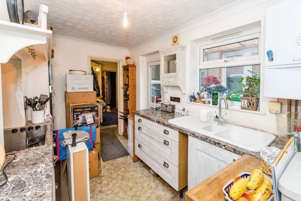 Additional image 11 of 3 bed semi-detached house for saleShirley Park Road, Southampton, Hampshire SO16