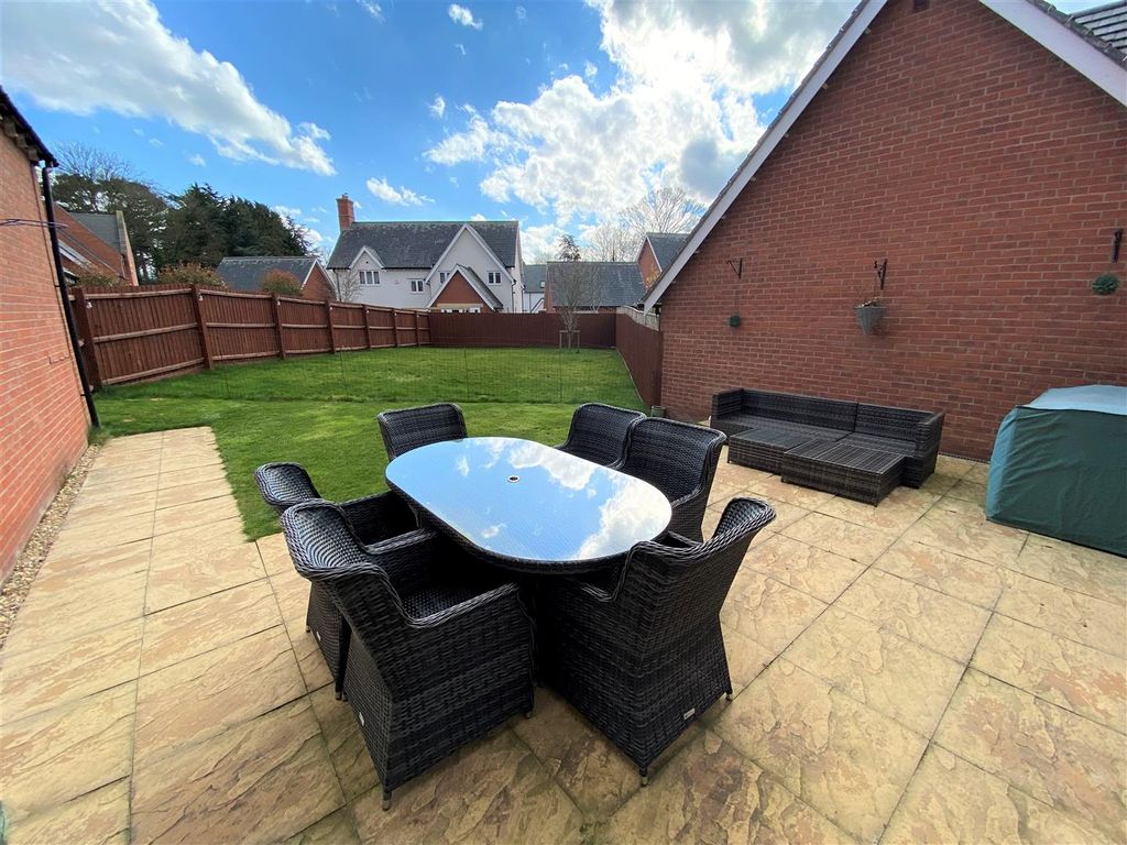 Additional image 2 of 6 bed detached house for saleBuckthorn Drive, Barrow Upon Soar, Loughborough LE12