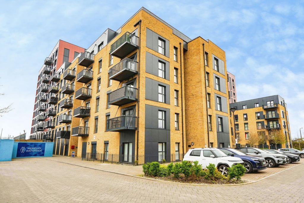Additional image 19 of 3 bed flat for saleGranada House, Meridian Way, Southampton SO14