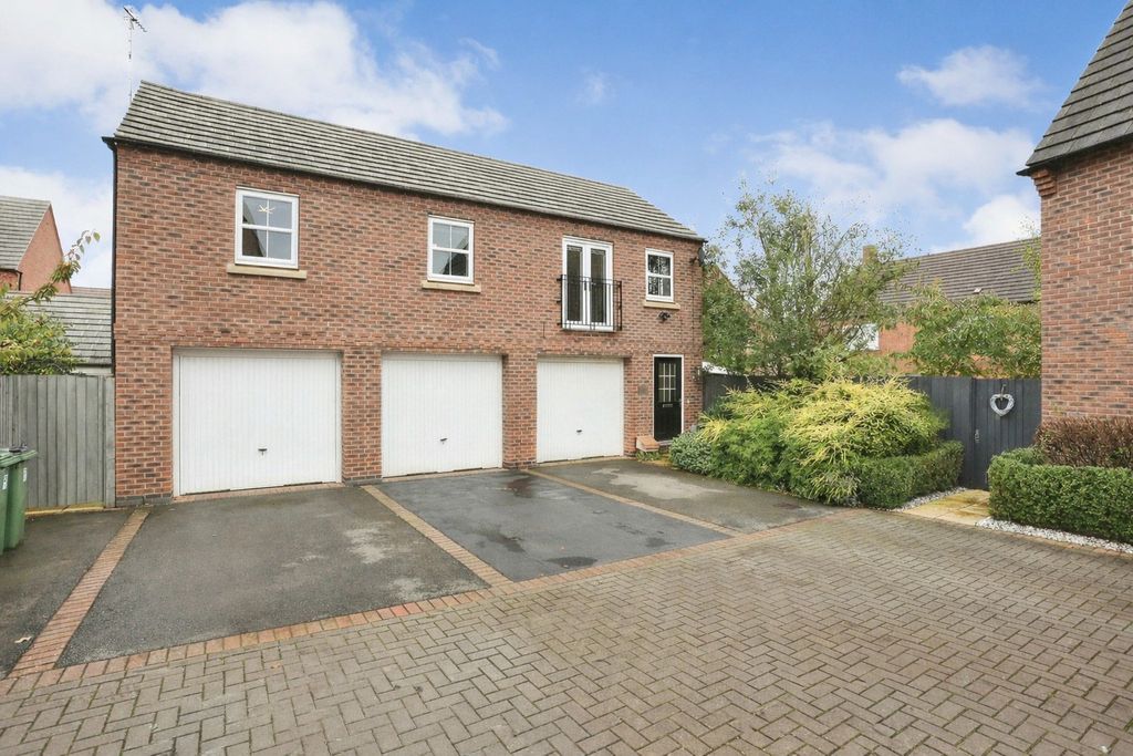 2 bed property for saleAbbott Way, Whetstone, Leicester LE8