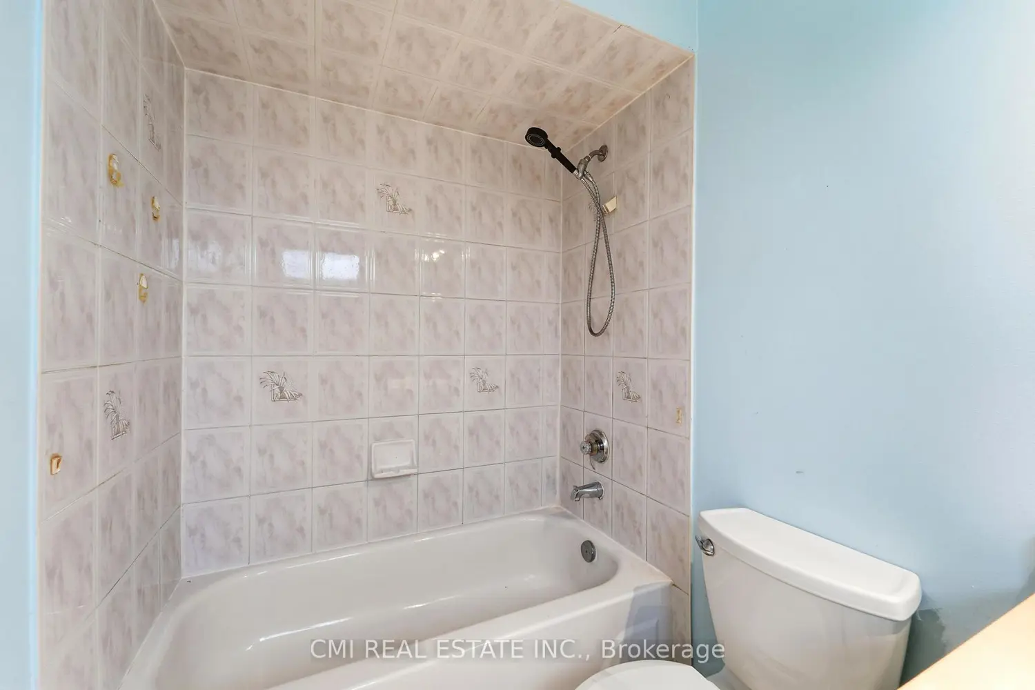 Additional image 17 of 128 Toba Crescent