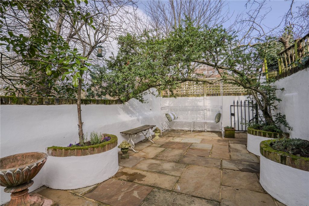 Additional image 23 of 5 bed semi-detached house for saleLittle Green, Richmond TW9