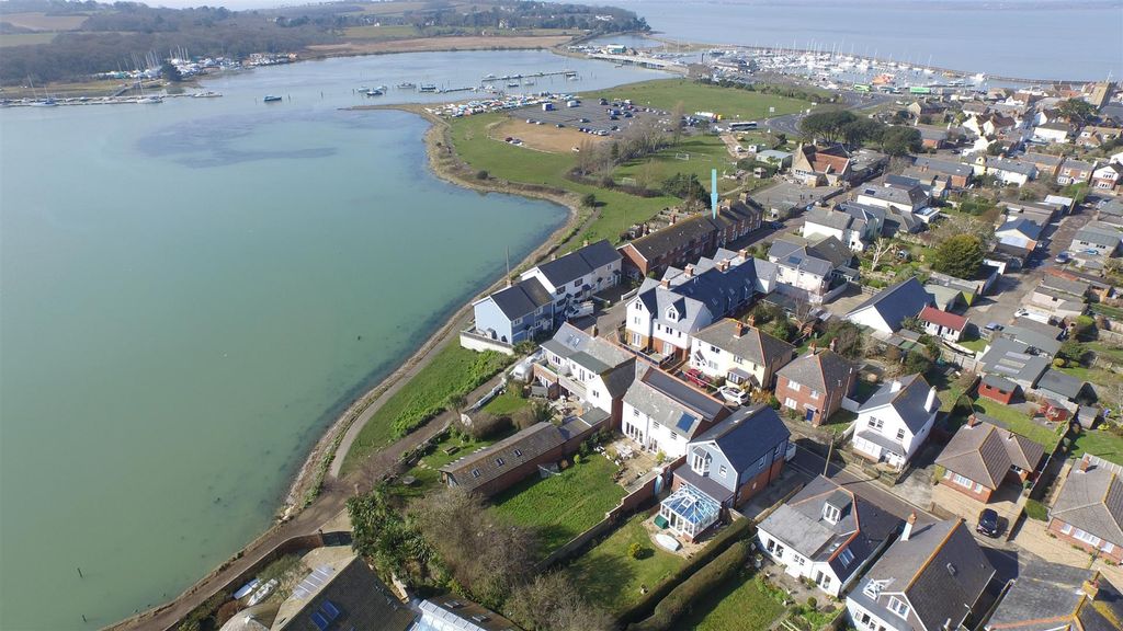Additional image 2 of 3 bed end terrace house for saleYarmouth, Isle Of Wight PO41