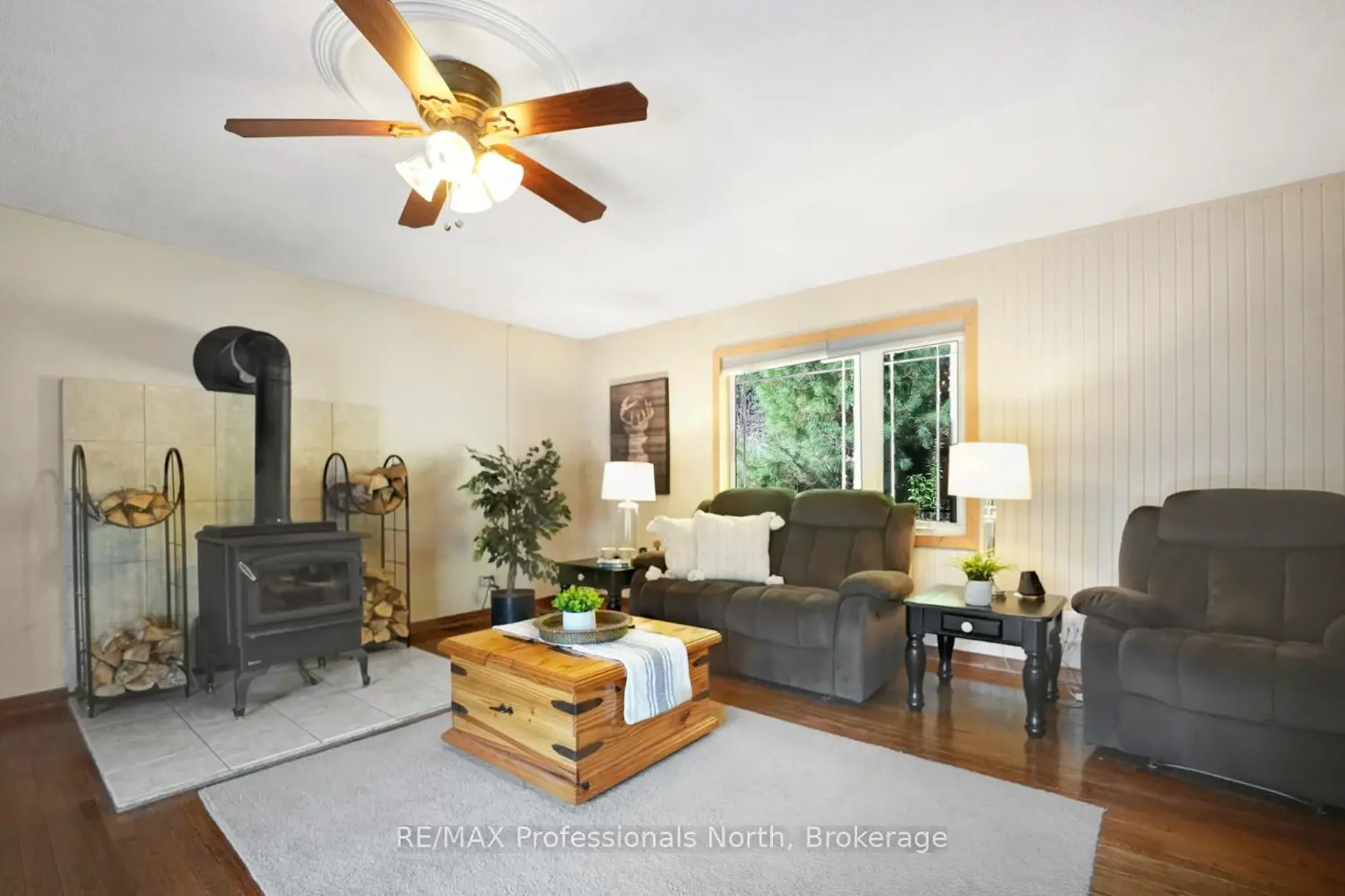 1123 Harcourt Road photo 3