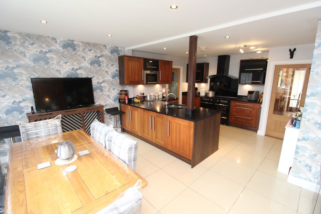 Additional image 8 of 6 bed detached house for saleDunton Road, Broughton Astley, Leicester LE9