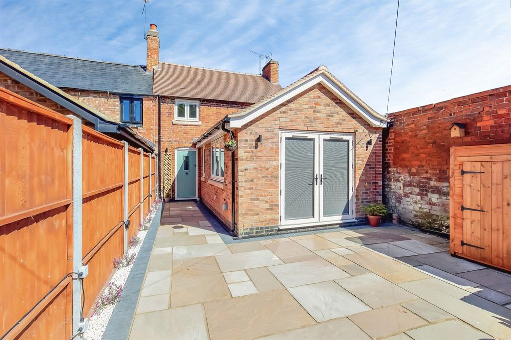 Additional image 13 of 2 bed semi-detached house for saleQueen Street, Market Harborough LE16