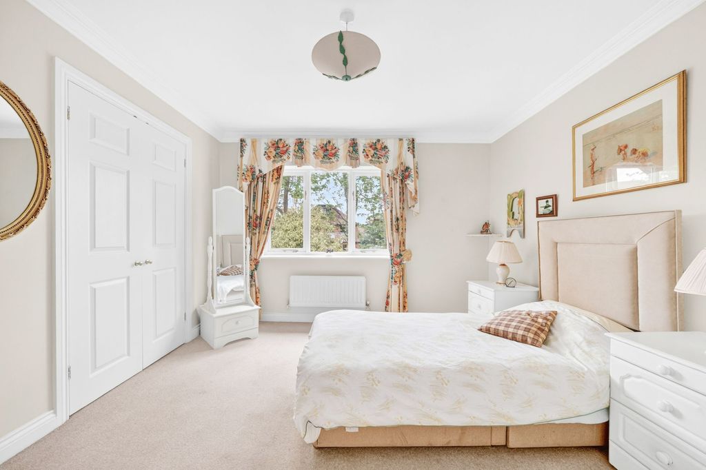 Additional image 19 of 5 bed detached house for saleCampion Gardens, Woodford Green IG8