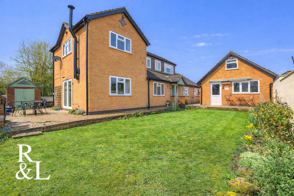 Additional image 37 of 4 bed detached house for saleYork Close, Measham, Swadlincote DE12