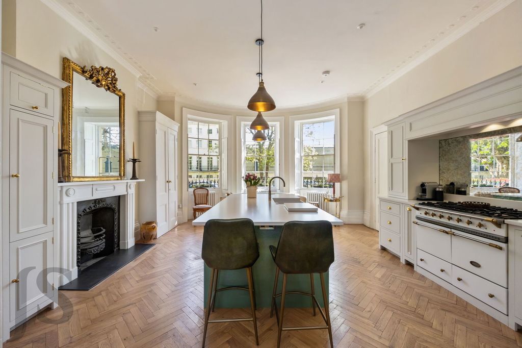 Additional image 2 of 5 bed town house for saleLiverpool Terrace, Worthing BN11
