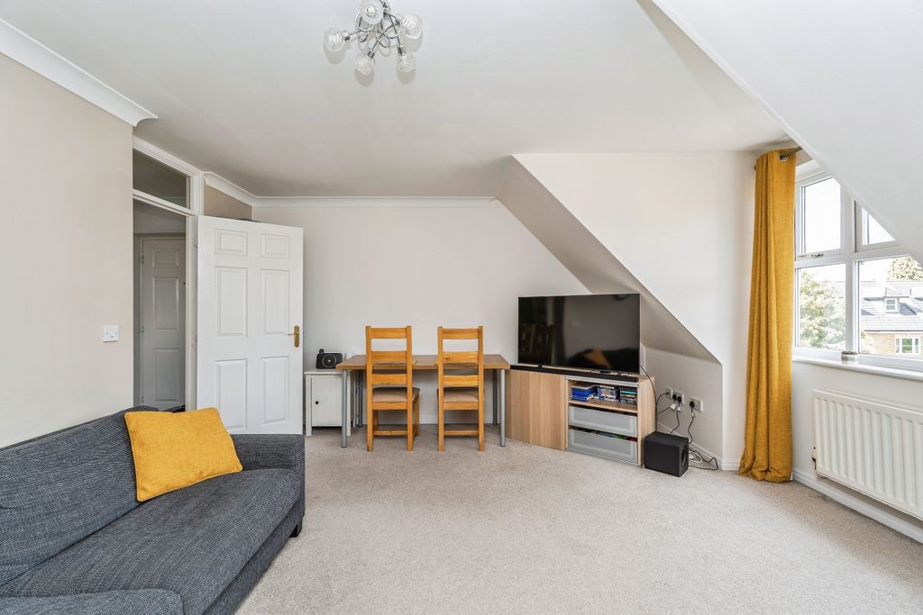 Additional image 6 of 2 bed flat for saleMarshall Square, Southampton SO15