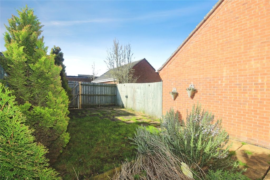 Additional image 11 of 3 bed semi-detached house for saleRussett Close, Barwell, Leicester, Leicestershire LE9