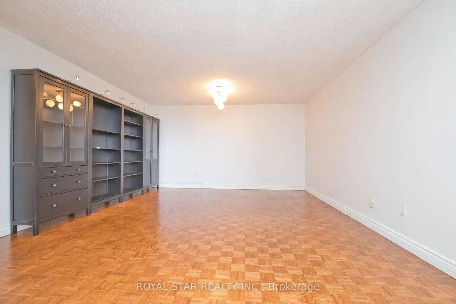 Additional image 8 of 1535 Lakeshore Road 1607