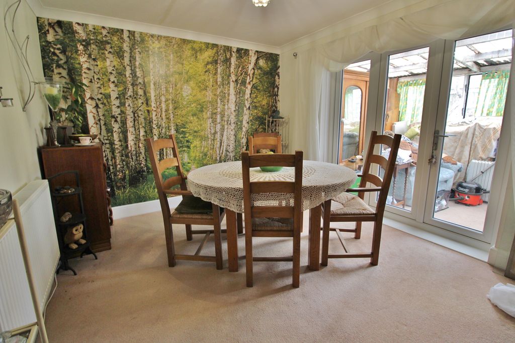 Additional image 8 of 4 bed semi-detached bungalow for saleSeaview Avenue, Portchester PO16