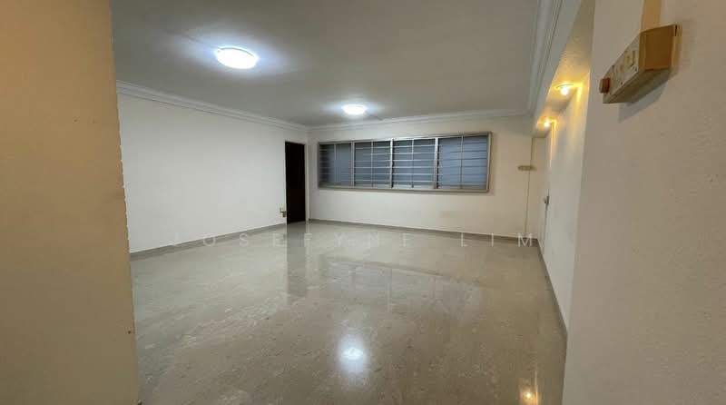 Additional image 3 of 425 Hougang Avenue 6