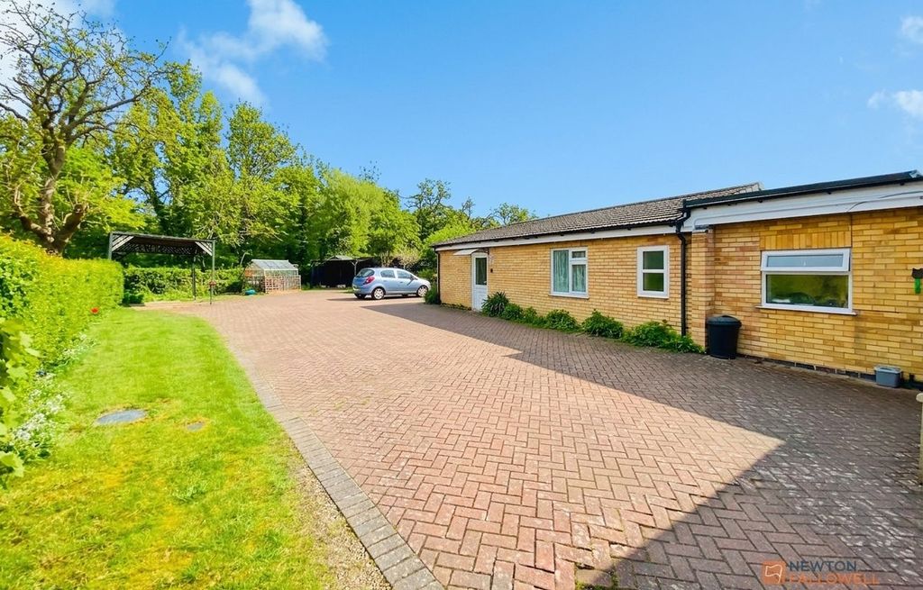 Additional image 23 of 4 bed detached bungalow for saleEastmere Road, Wigston LE18