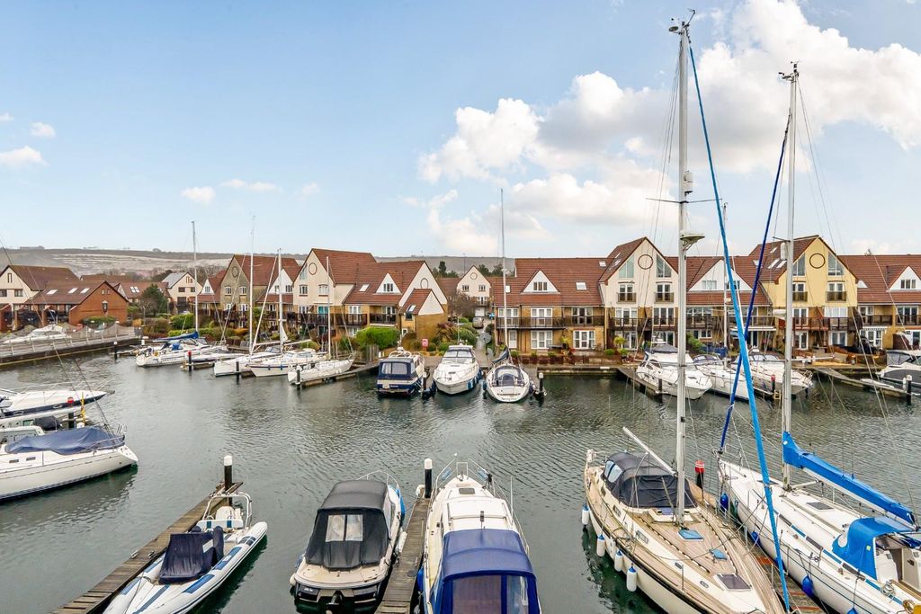 Additional image 20 of 3 bed property for saleBryher Island, Port Solent PO6
