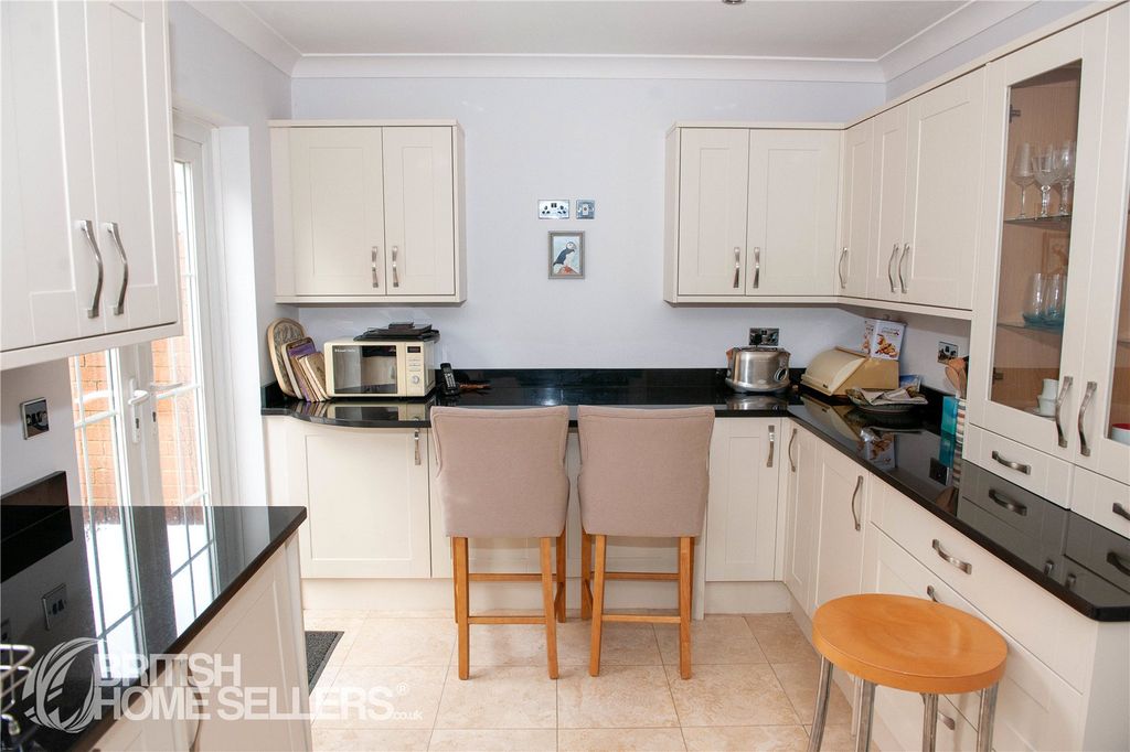 Additional image 4 of 3 bed town house for saleQueen's Grove, Southsea, Hampshire PO5