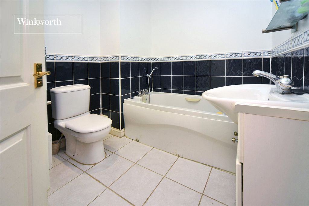 Additional image 12 of 3 bed semi-detached house for saleLower Green Gardens, Worcester Park KT4