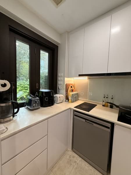 Additional image 7 of 247 Greenwood Avenue