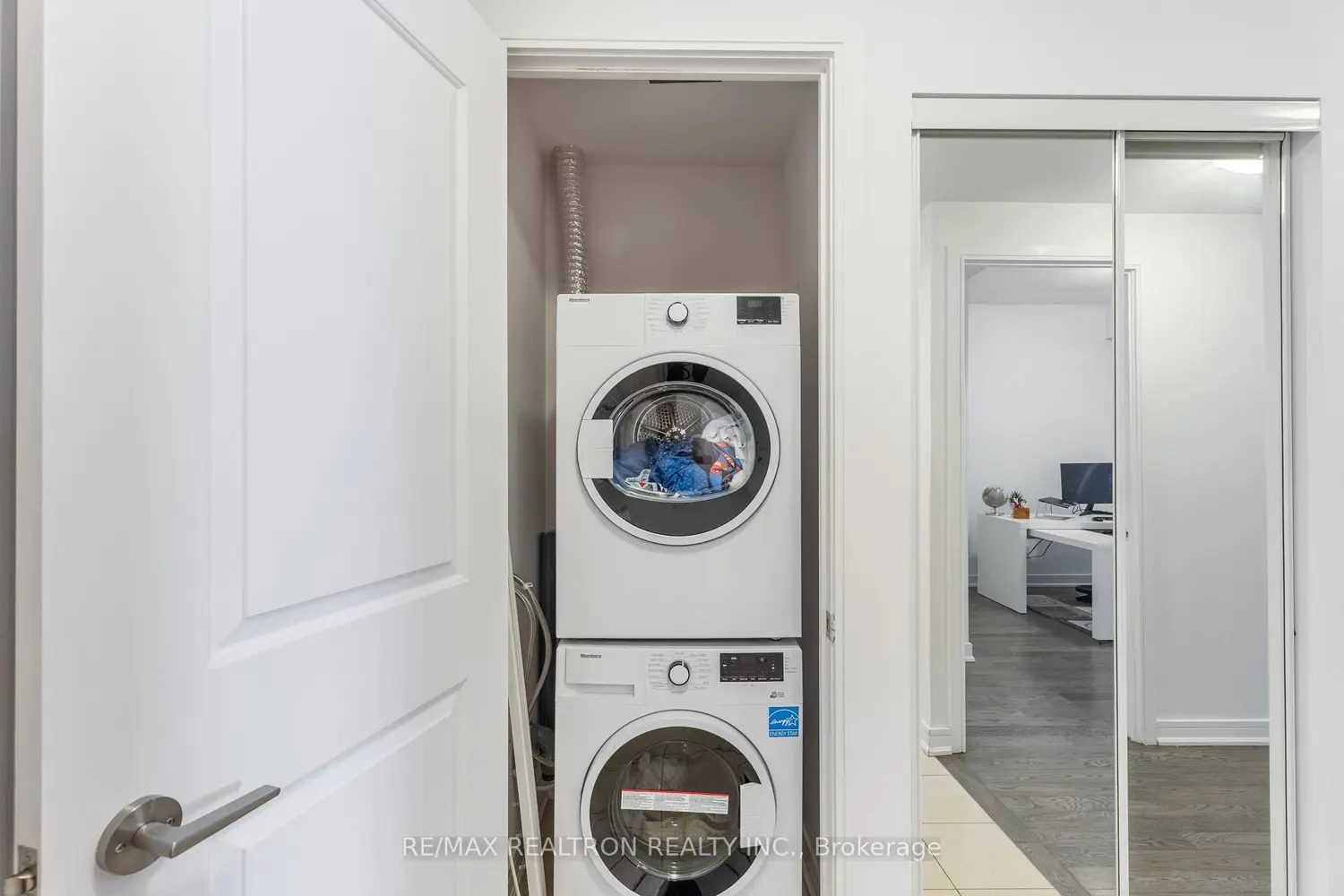 Additional image 11 of 9205 Yonge Street 501