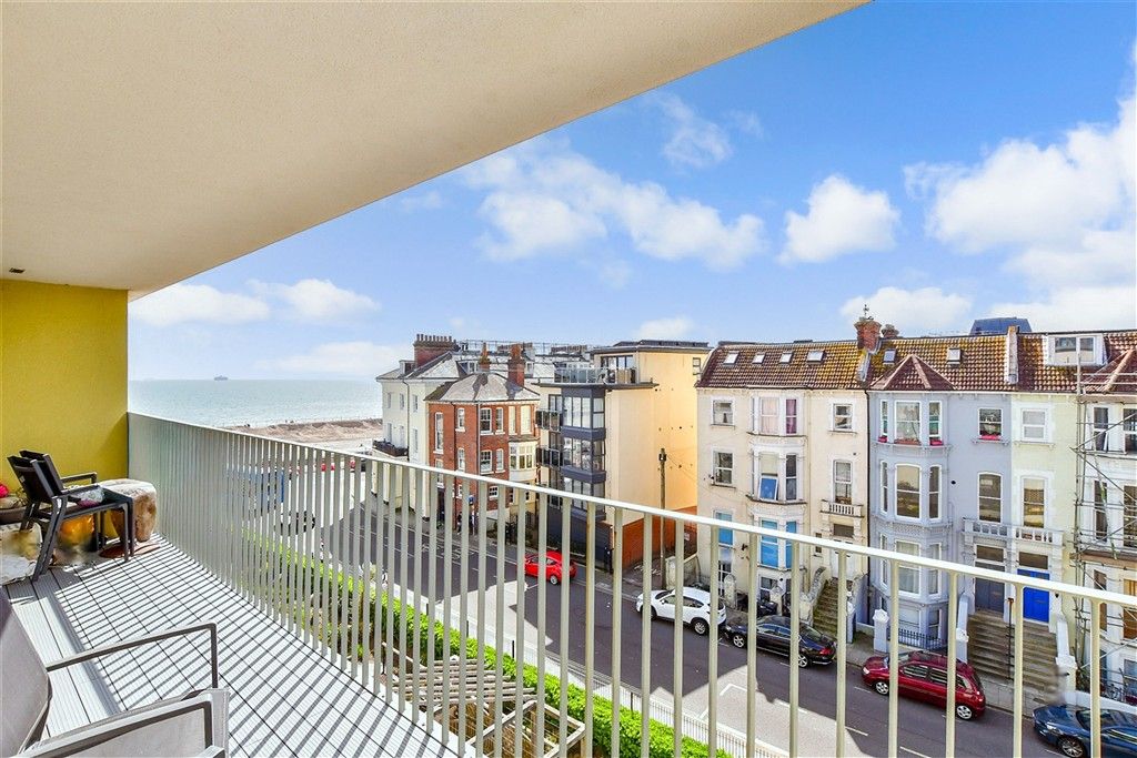 Additional image 5 of 2 bed flat for saleSouth Parade, Southsea, Hampshire PO4