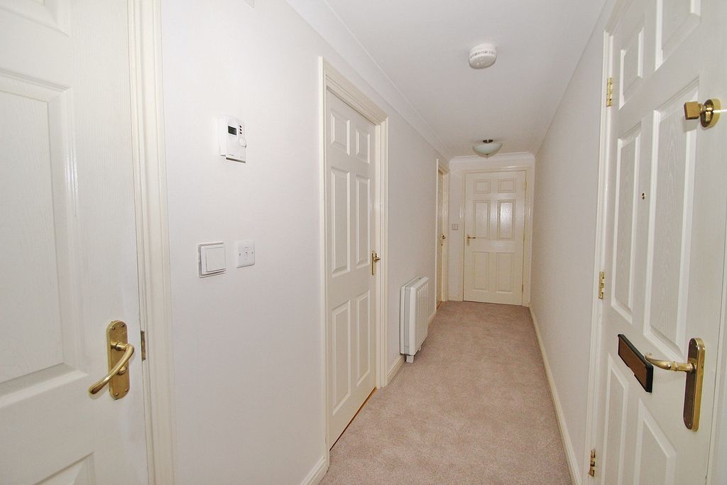 Additional image 6 of 2 bed flat for saleOtters Court, Witney OX28