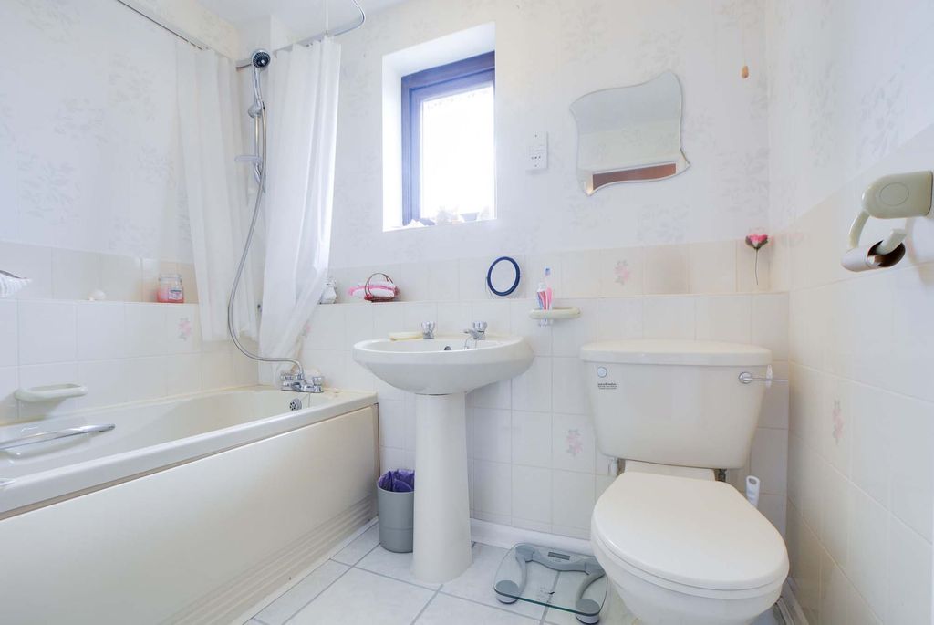 Additional image 18 of 4 bed detached house for saleBurnham Drive, Whetstone, Leicester LE8