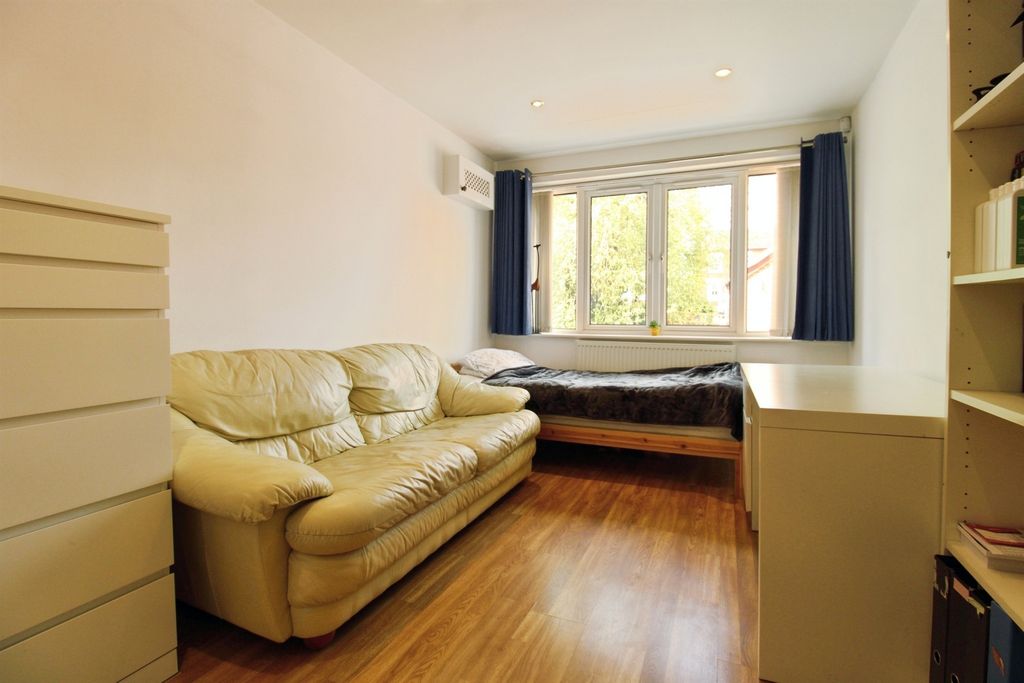 Additional image 10 of 4 bed detached house for saleForge Close, Fleckney, Leicester LE8