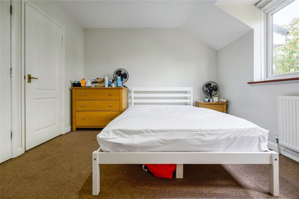 Additional image 8 of 4 bed terraced house for saleBerkeley Close, Southampton, Hampshire SO15