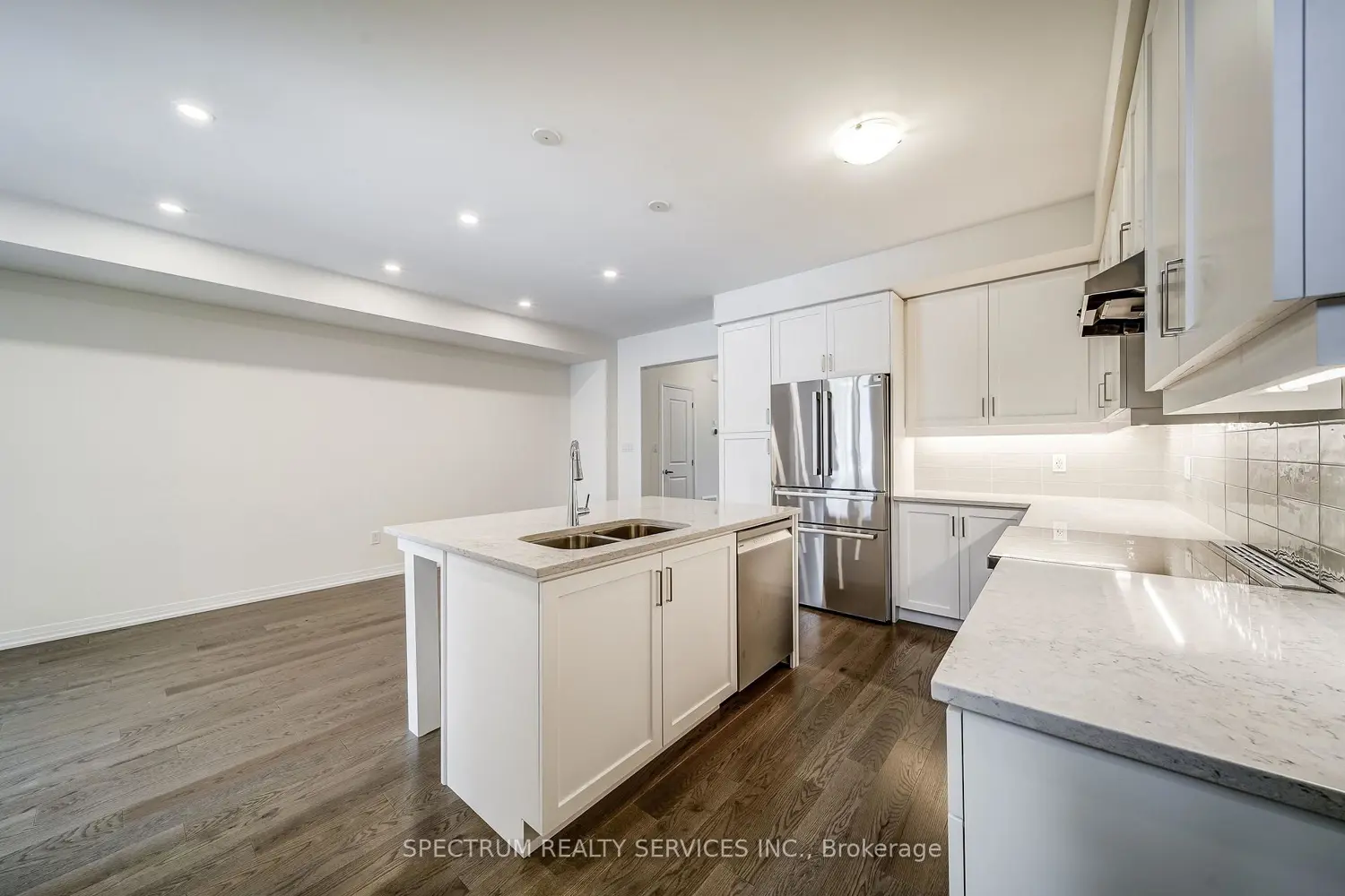 Additional image 5 of 136 Adario Crescent