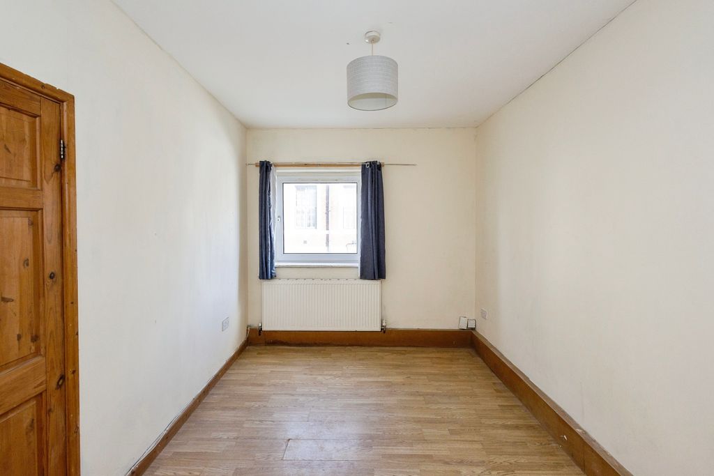 Additional image 6 of 2 bed flat for saleHighland Road, Southsea PO4
