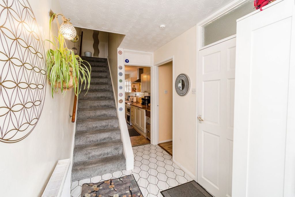 Additional image 8 of 3 bed terraced house for saleWhitehouse Gardens, Regents Park, Southampton, Hampshire SO15
